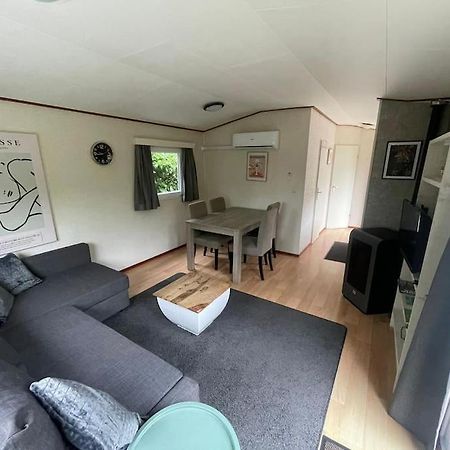 Gezellig Chalet In بارلي ناسو المظهر الخارجي الصورة